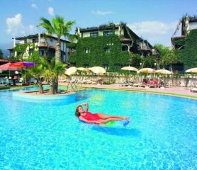 CLUB TITAN HOTEL